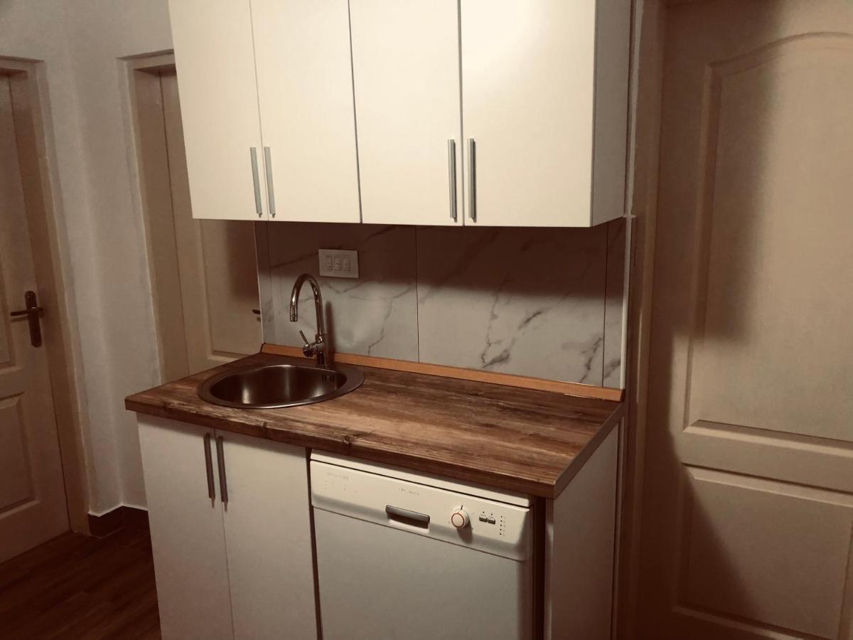 Apartmani Miljana Бар Экстерьер фото