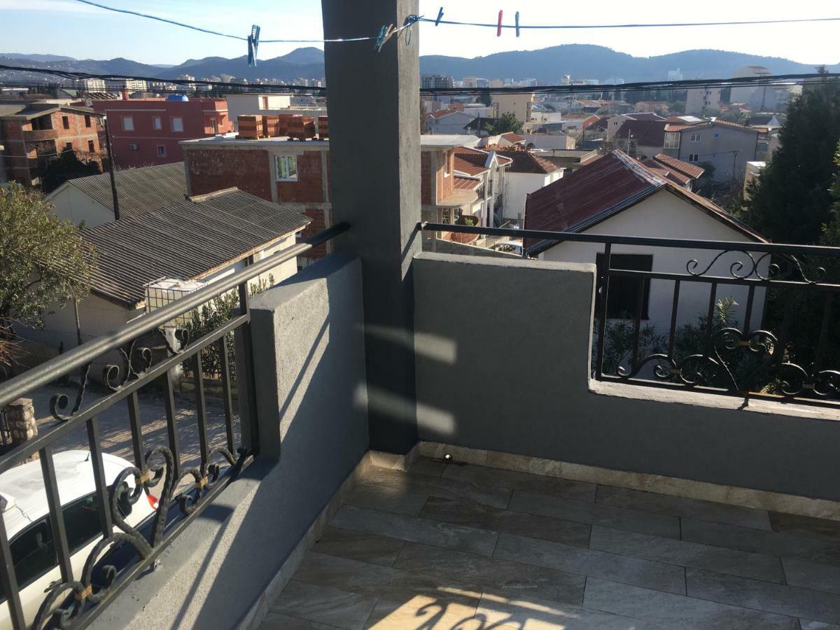 Apartmani Miljana Бар Экстерьер фото